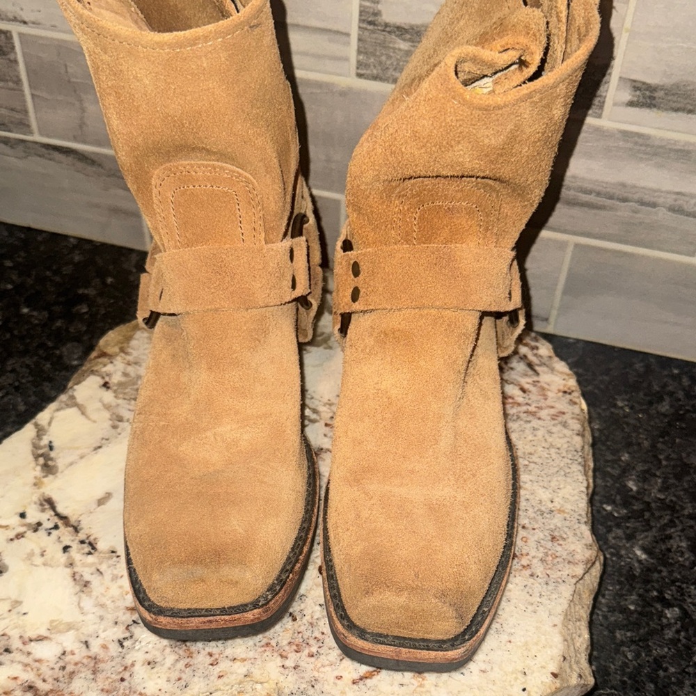 Women’s Frye Harness Boots - Picture 11 of 11